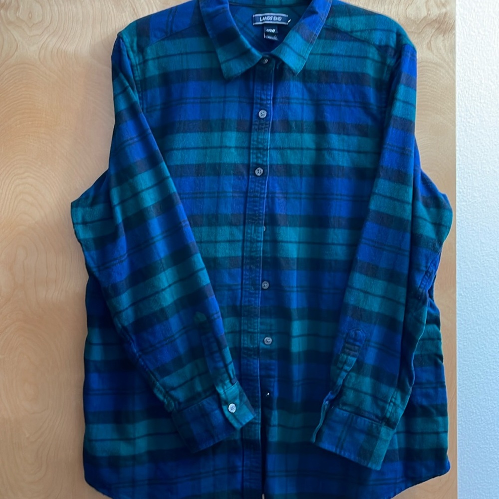 EUC Lands’ End Women 20W Cotton Flannel Shirt - Black Watch. Cute!!!